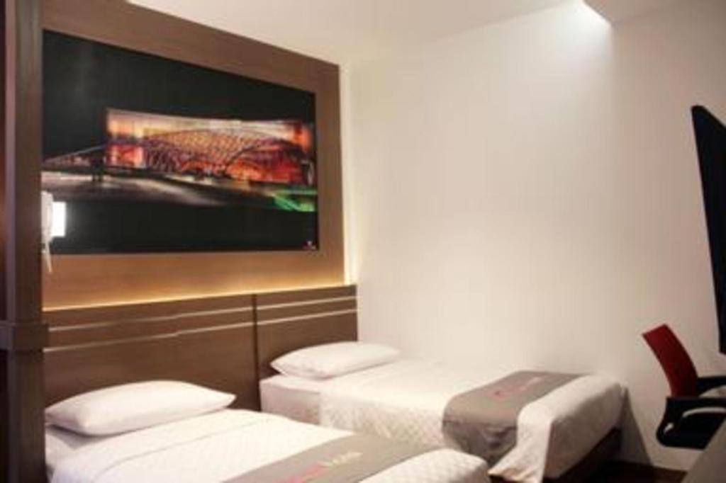 Neotel Hotel City Centre Tanjung Redep Zewnętrze zdjęcie