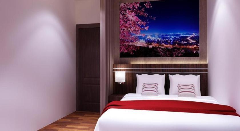 Neotel Hotel City Centre Tanjung Redep Zewnętrze zdjęcie
