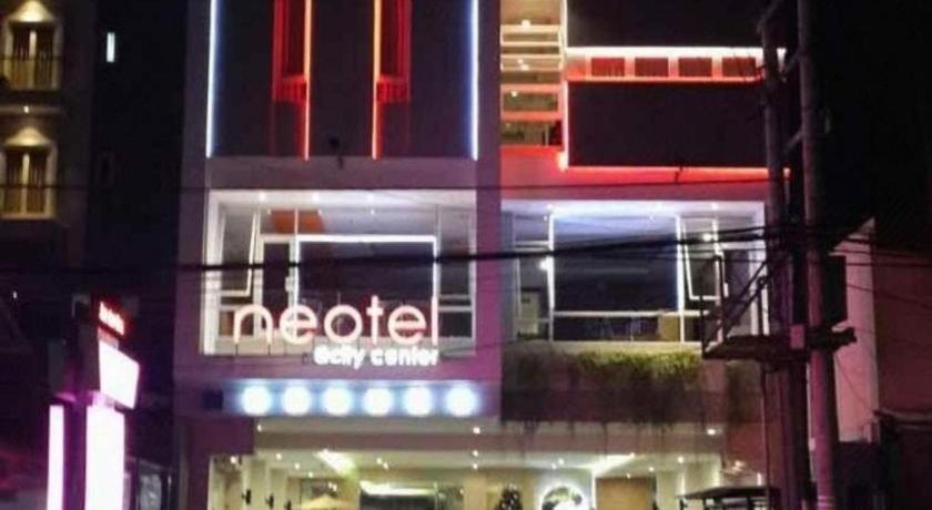Neotel Hotel City Centre Tanjung Redep Zewnętrze zdjęcie