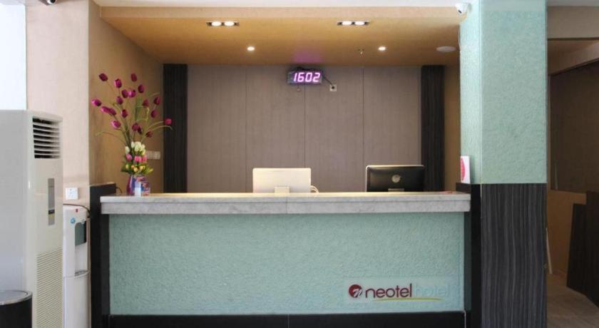 Neotel Hotel City Centre Tanjung Redep Zewnętrze zdjęcie
