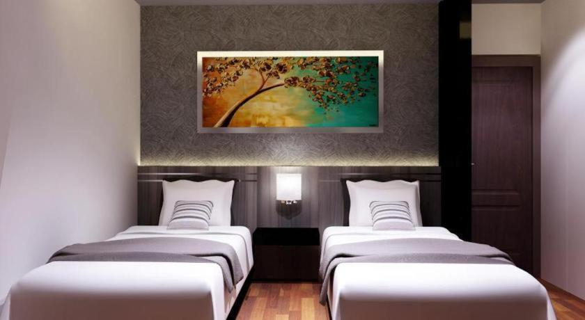Neotel Hotel City Centre Tanjung Redep Zewnętrze zdjęcie