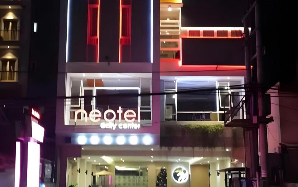 Neotel Hotel City Centre Tanjung Redep Zewnętrze zdjęcie