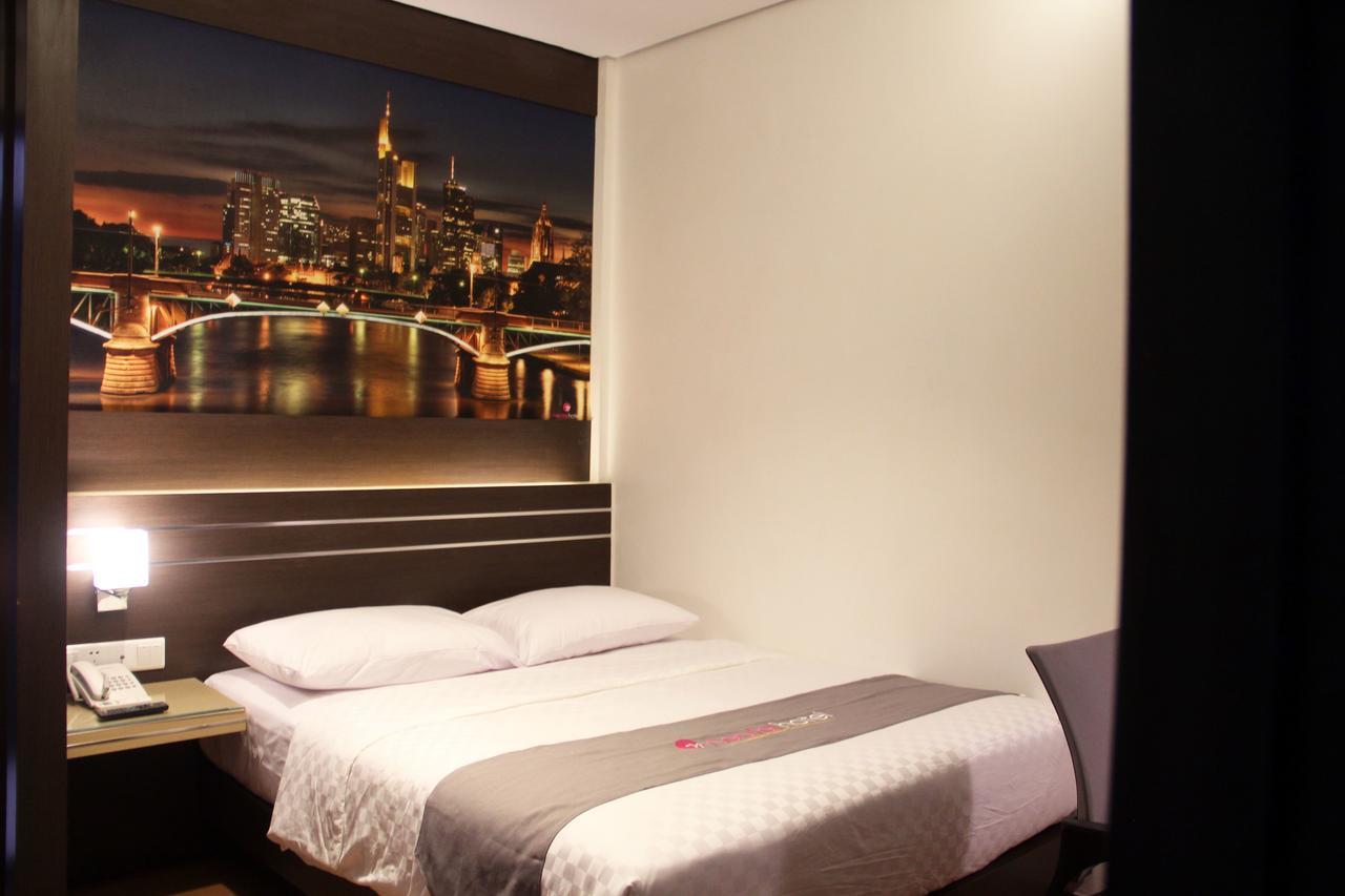 Neotel Hotel City Centre Tanjung Redep Zewnętrze zdjęcie